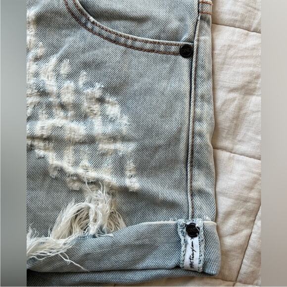 RARE Revolve X One Teaspoon Light Wash Hawks Cheetah Distressed Denim Shorts -30 - Picture 2 of 12